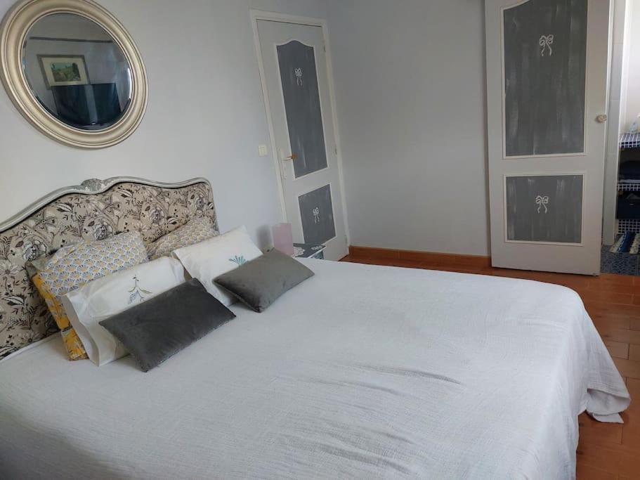 Villa De Charme Avec Piscine Saint-Jory 外观 照片